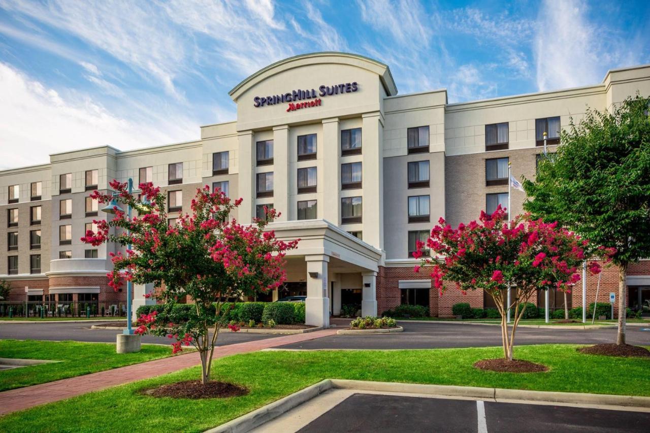 Springhill Suites Хамптън Екстериор снимка