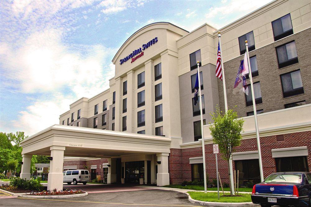 Springhill Suites Хамптън Екстериор снимка